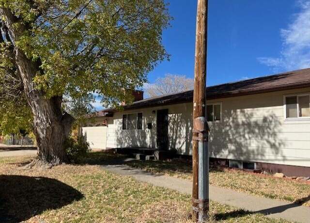 Property at 213 E 7th St, Trinidad, CO 81082, 4 beds, 3 baths