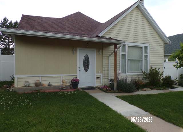 Property at 1013 Grant Ave, Trinidad, CO 81082, 3 beds, 1 bath