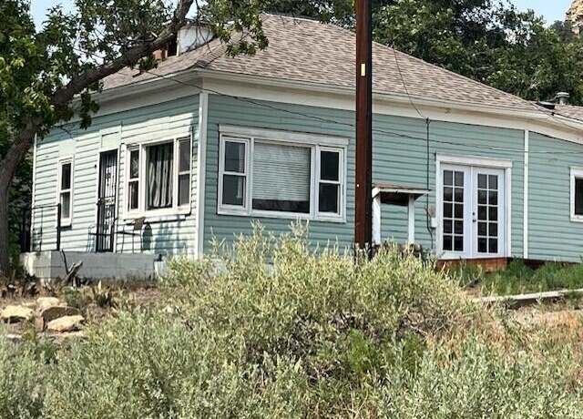 Property at 1210 Willow St, Trinidad, CO 81082, 3 beds, 1.5 baths