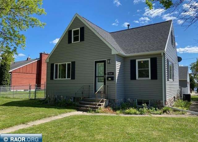 Property at 1534 10th Street South St, Virginia, MN, 3 beds, 1.75 baths