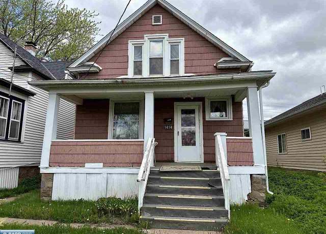 Property at 1414 E 11th St, Hibbing, MN 55746, 2 beds, 2 baths