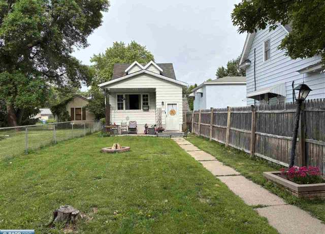 Property at 2523 4th Avenue East Ave, Hibbing, MN 55746, 3 beds, 3 baths