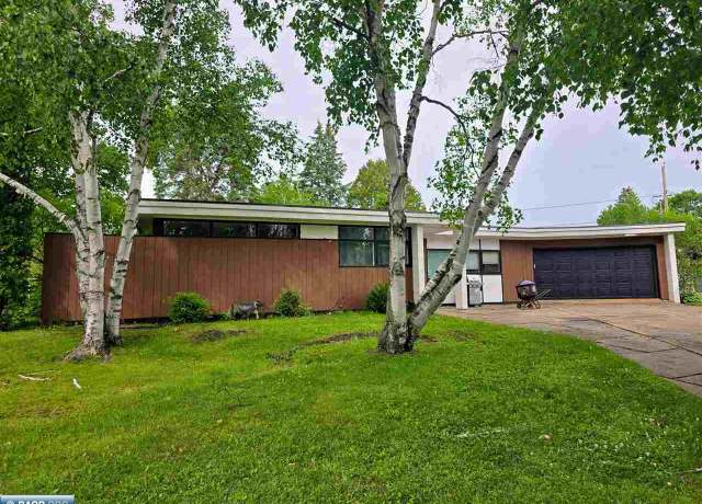 Property at 2417 10th Ave. Ave E, Hibbing, MN 55746, 3 beds, 1.5 baths