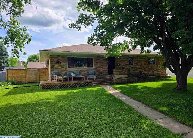 Property at 722 8th St. St S, Virginia, MN 55792, 4 beds, 3 baths