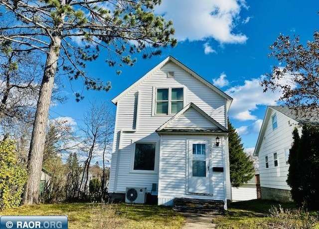 Property at 218 1st Ave, Chisholm, MN 55719, 2 beds, 1.7 baths