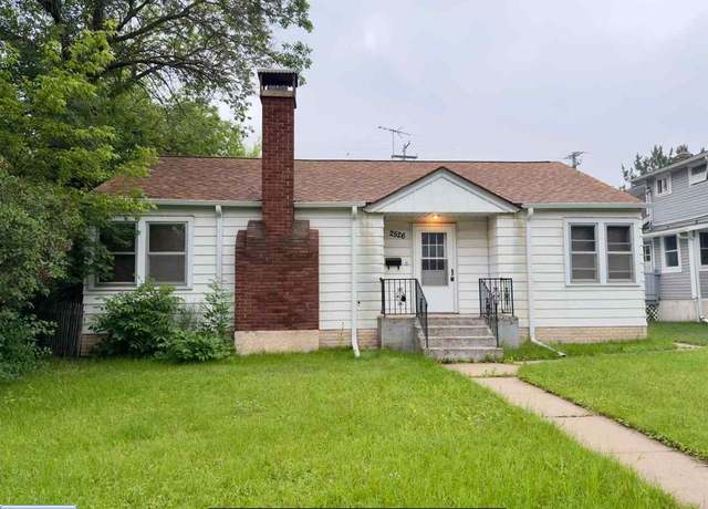 Property at 2526 7th Ave Ave E, Hibbing, MN 55746, 2 beds, 1.5 baths