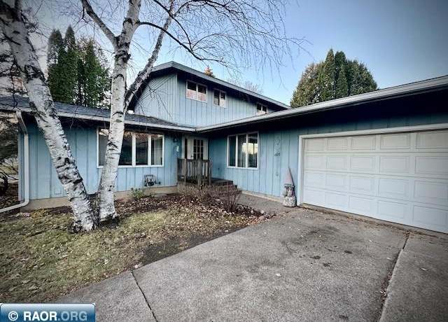 Property at 1005 1st St, Virginia, MN 55792, 4 beds, 2 baths