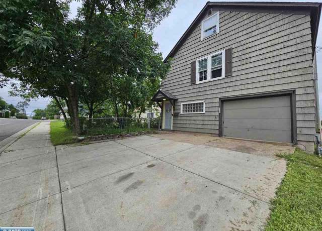 Property at 1100 6th Ave, Virginia, MN 55792, 4 beds, 2.5 baths