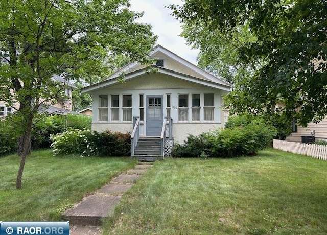 Property at 2105 11th Ave, Hibbing, MN 55746, 3 beds, 1.7 baths