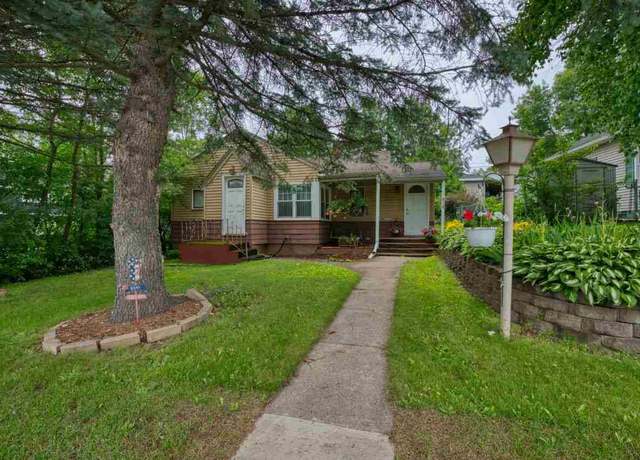 Property at 818 Douglas Ave, Eveleth, MN 55734, 2 beds, 1 bath