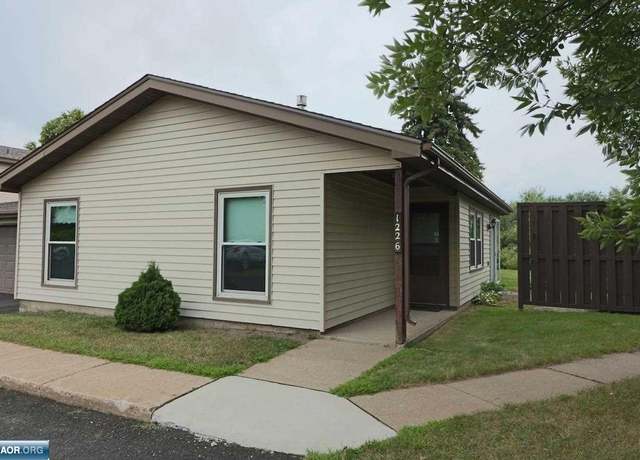 Property at 1226 Cedar Ln, Virginia, MN 55792, 2 beds, 1.5 baths