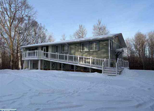 Property at 103 Willow St, Duluth, MN 55811, 6 beds, 4 baths