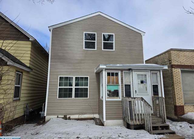 Property at 829 13th St St N, Virginia, MN 55792, 4 beds, 2 baths