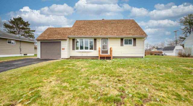Photo of 107 Yorkshire Rd, Hoyt Lakes, MN 55750
