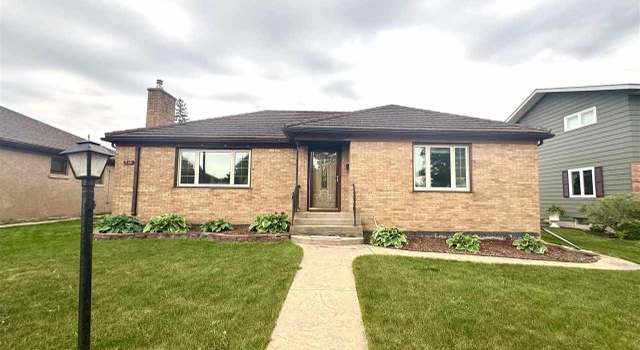 Photo of 716 9th St, Virginia, MN 55792