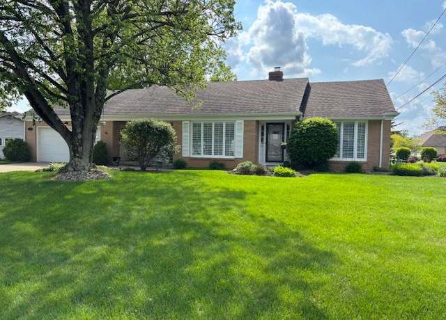 Property at 210 Westgate Dr, Mansfield, OH 44906, 2 beds, 2.5 baths