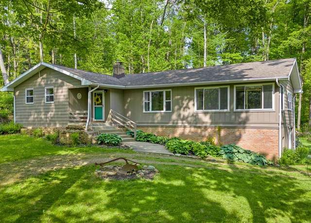 Property at 2863 Touby Rd, Mansfield, OH 44903, 3 beds, 2 baths