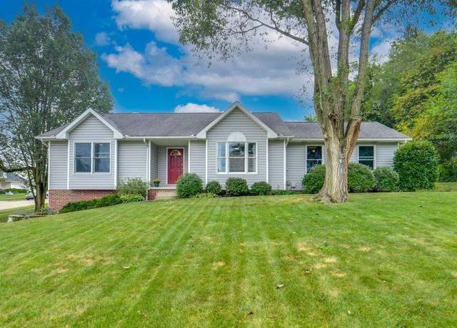 Property at 1928 W High St, Orrville, OH 44667, 2 beds, 2 baths