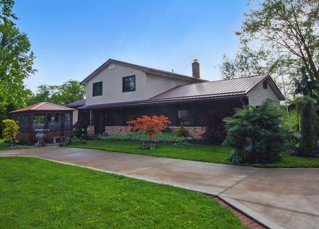 Property at 809 S Lexington Springmill Rd, Mansfield, OH 44906, 3 beds, 2.5 baths