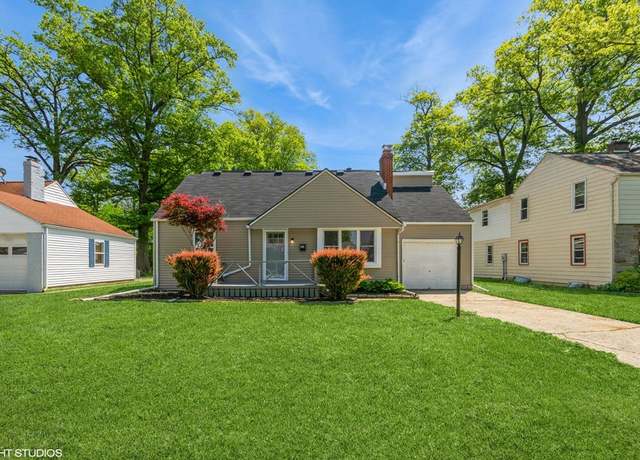 Property at 630 Maple St, Celina, OH 45822, 3 beds, 1.5 baths