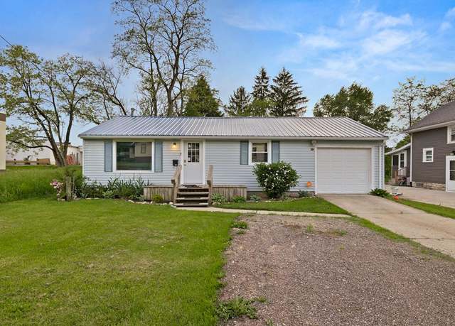 Property at 933 Fairfax Ave, Mansfield, OH 44906, 3 beds, 1 bath