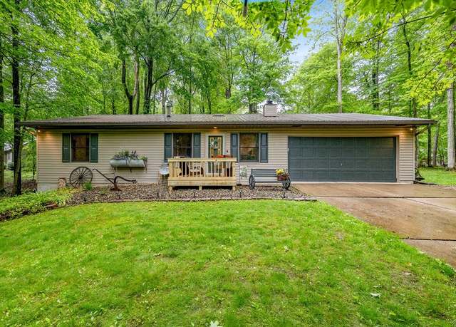 Property at 602 Courtland Dr, Howard, OH 43028, 3 beds, 2.5 baths