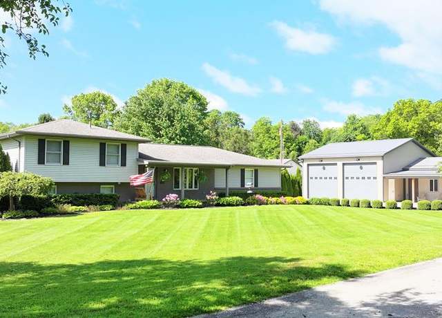 Property at 131 W Flowers Dr, Bellville, OH 44813, 4 beds, 2 baths
