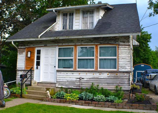 Property at 517 E 5th St, Ashland, OH 44805, 5 beds, 2 baths