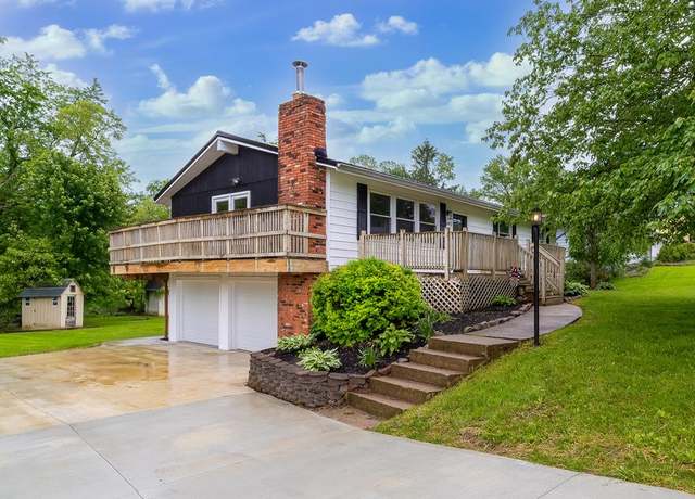 Property at 2195 Cloverdale Dr, Mansfield, OH 44903, 3 beds, 1.5 baths