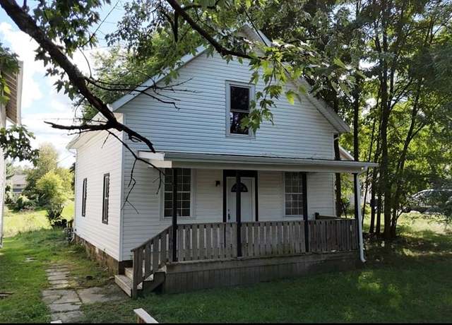 Property at 169 W Fifth St, Mansfield, OH 44902, 3 beds, 2 baths
