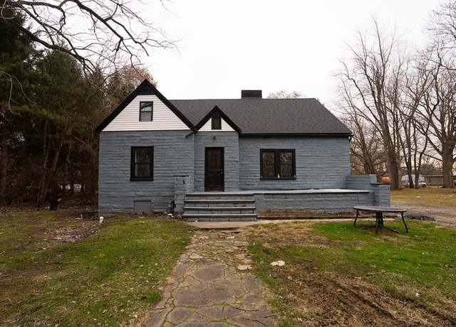 Property at 945 Virginia Ave, Ashland, OH 44805, 5 beds, 2 baths