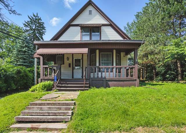 Property at 316 Cherry St, Galion, OH 44833, 3 beds, 1.5 baths
