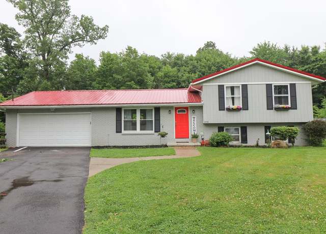 Property at 2150 Sprucewood Dr, Mansfield, OH 44903, 4 beds, 2.5 baths