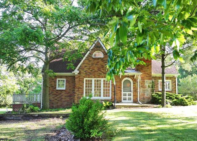 Property at 1996 Park Ave West Ave, Mansfield, OH 44906, 3 beds, 2 baths