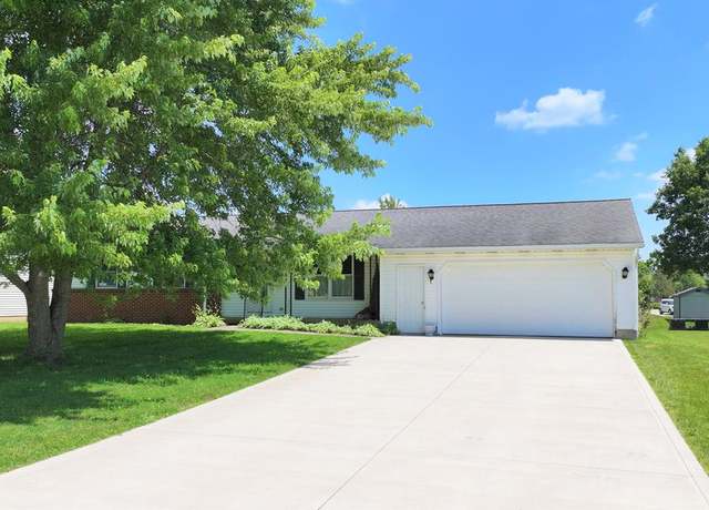 Property at 73 Renfrew Dr, Shelby, OH 44875, 3 beds, 2 baths