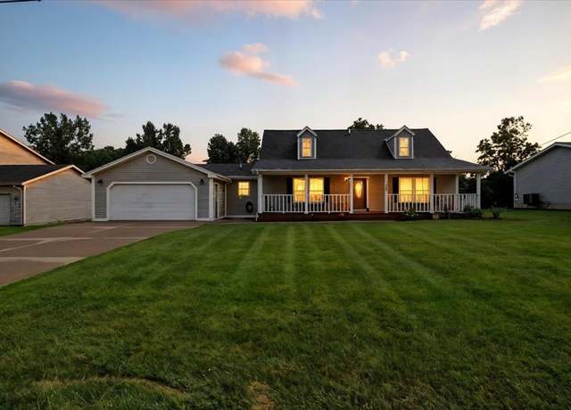 Property at 1645 Spring Village Ln, Mansfield, OH 44906, 4 beds, 2.5 baths
