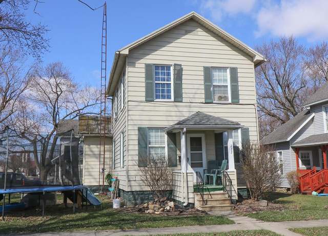 Property at 222 Maplewood St, Huron, OH 44890, 3 beds, 1 bath