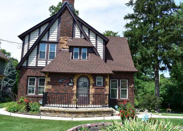 Property at 696 Highland Ave, Mansfield, OH 44903, 4 beds, 2 baths