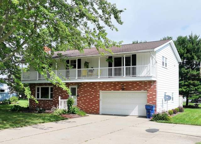 Property at 135 W Smiley Ave, Shelby, OH 44875, 3 beds, 2 baths