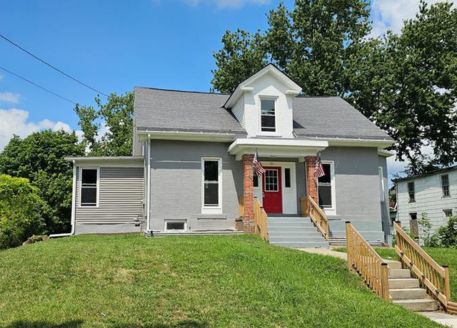 Property at 116 W Second St, Mansfield, OH 44902, 5 beds, 2 baths