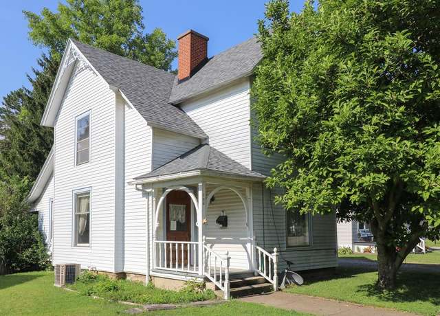 Property at 106 E Marion St, Mount Gilead, OH 43338, 4 beds, 2.5 baths