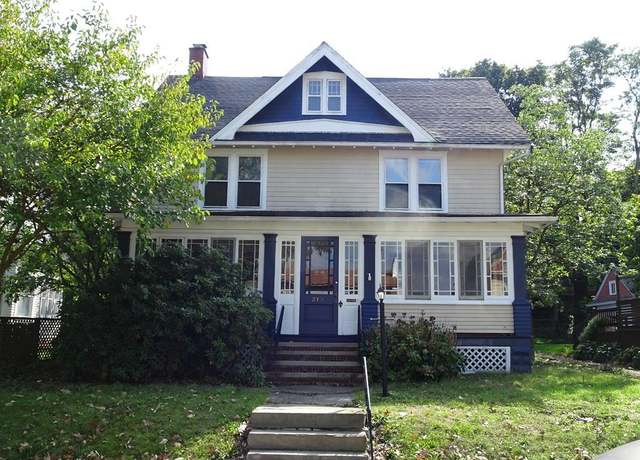 Property at 213 Highland Blvd, Ashland, OH 44805, 5 beds, 2.5 baths