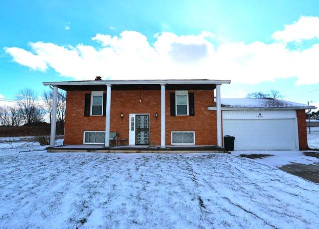 Property at 1320 Wolford Rd, Mansfield, OH 44903, 4 beds, 2 baths