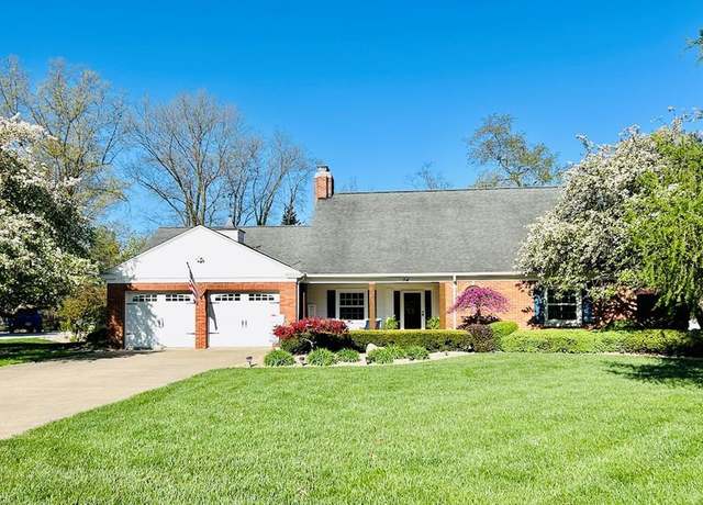 Property at 54 Edgewood Dr, Shelby, OH 44875, 3 beds, 2.5 baths