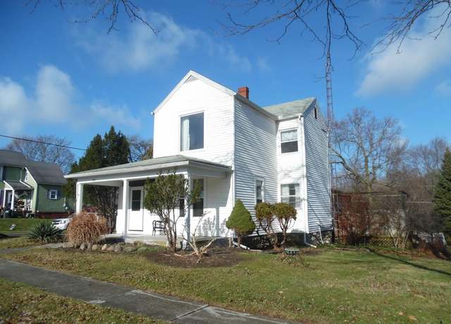 Property at 201 Washington St, Willard, OH 44890, 2 beds, 1 bath