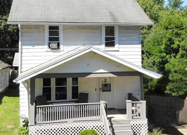 Property at 430 Beethoven St, Mansfield, OH 44902, 3 beds, 2 baths