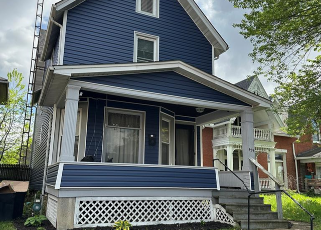 Property at 407 E Mansfield St, Bucyrus, OH 44820, 3 beds, 1 bath