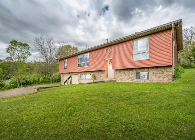 Property at 116 Heatherwood Dr, Howard, OH 43028, 4 beds, 2 baths