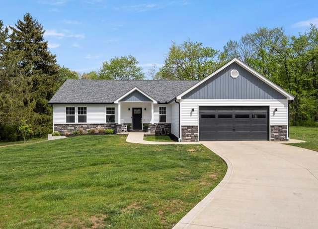 Property at 1582 Lakefront Dr, Mansfield, OH 44905, 5 beds, 3.5 baths