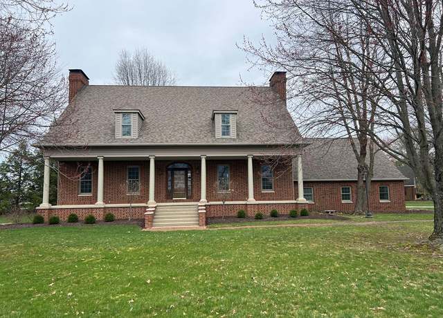 Property at 2724 Country Meadows Dr, Shelby, OH 44875, 3 beds, 2.5 baths
